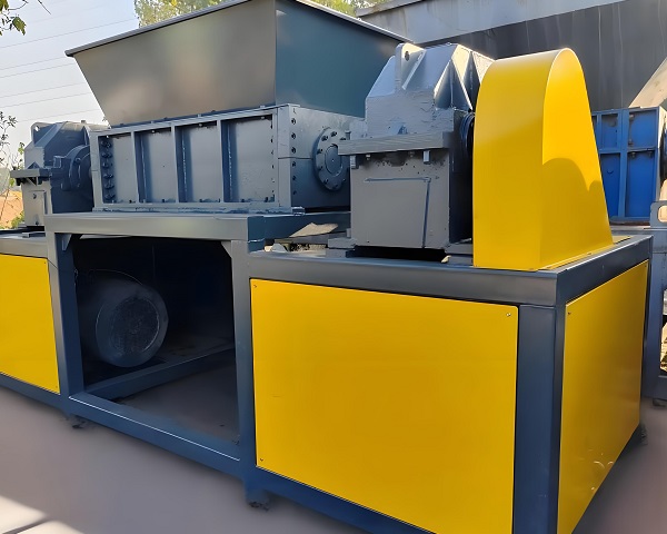 Double-shaft Shredder for Sale