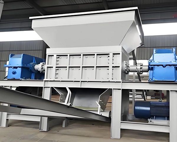 Industrial waste shredder