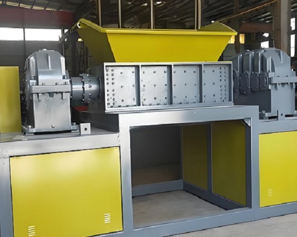 The application and function of shredder in waste sorting