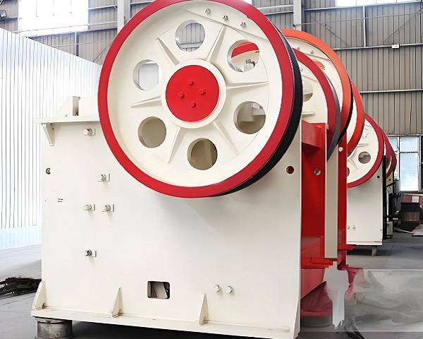 The process of jaw crusher crushing concrete