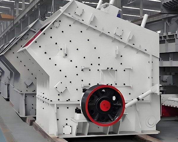 Construction waste crusher