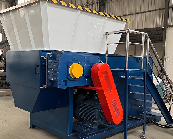 The role of shredders in waste disposal