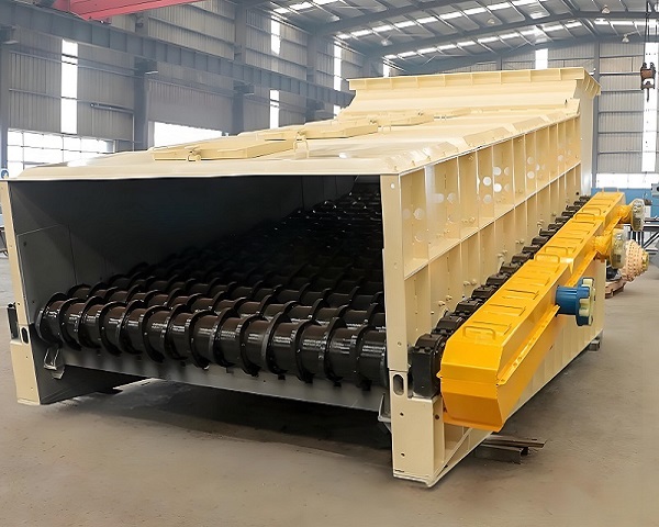 The function and characteristics of a mud and stone separato