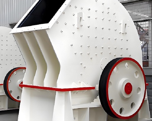 Which types of crushers are used for crushing constr